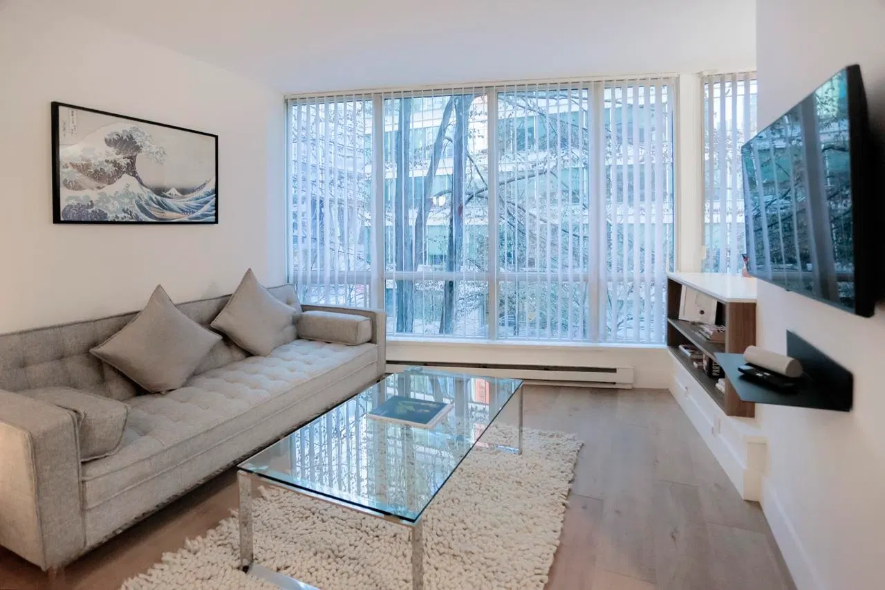Photo 2 of 14 at #608 – 1166 Melville Street