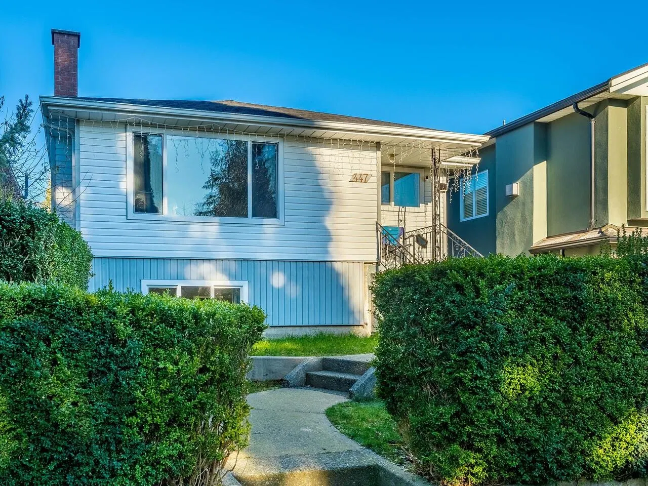 Photo 1 of 23 at 447 E 30th Avenue