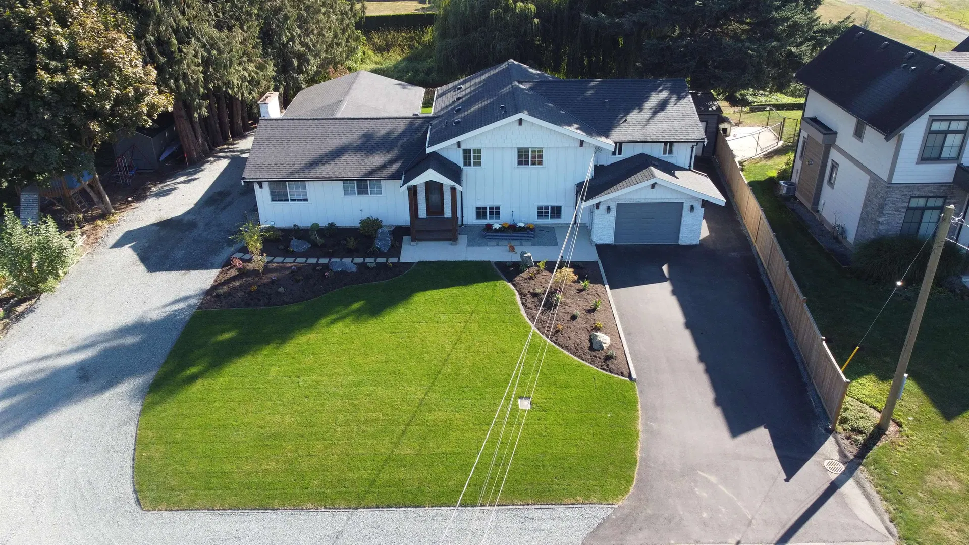 Photo 2 of 40 at 9862 Gracemar Drive