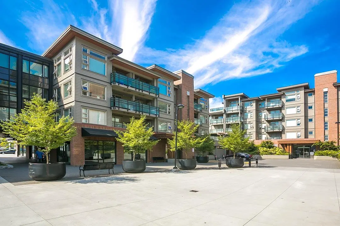 #301 – 1673 Lloyd Avenue