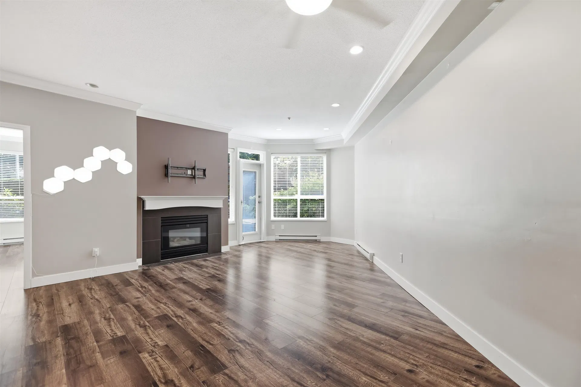 Photo 4 of 34 at #102 – 8139 121a Street