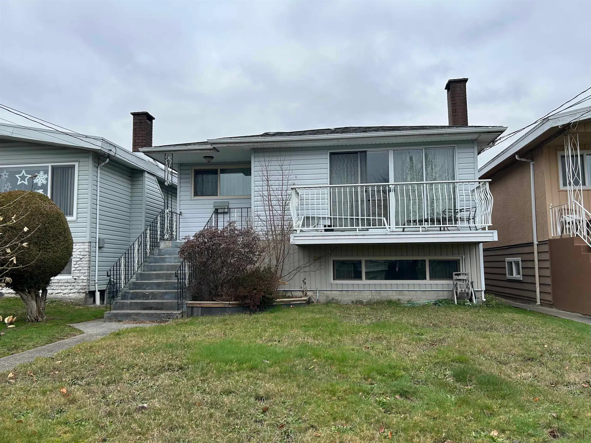 Photo 1 of 3 at 5463 Portland Street