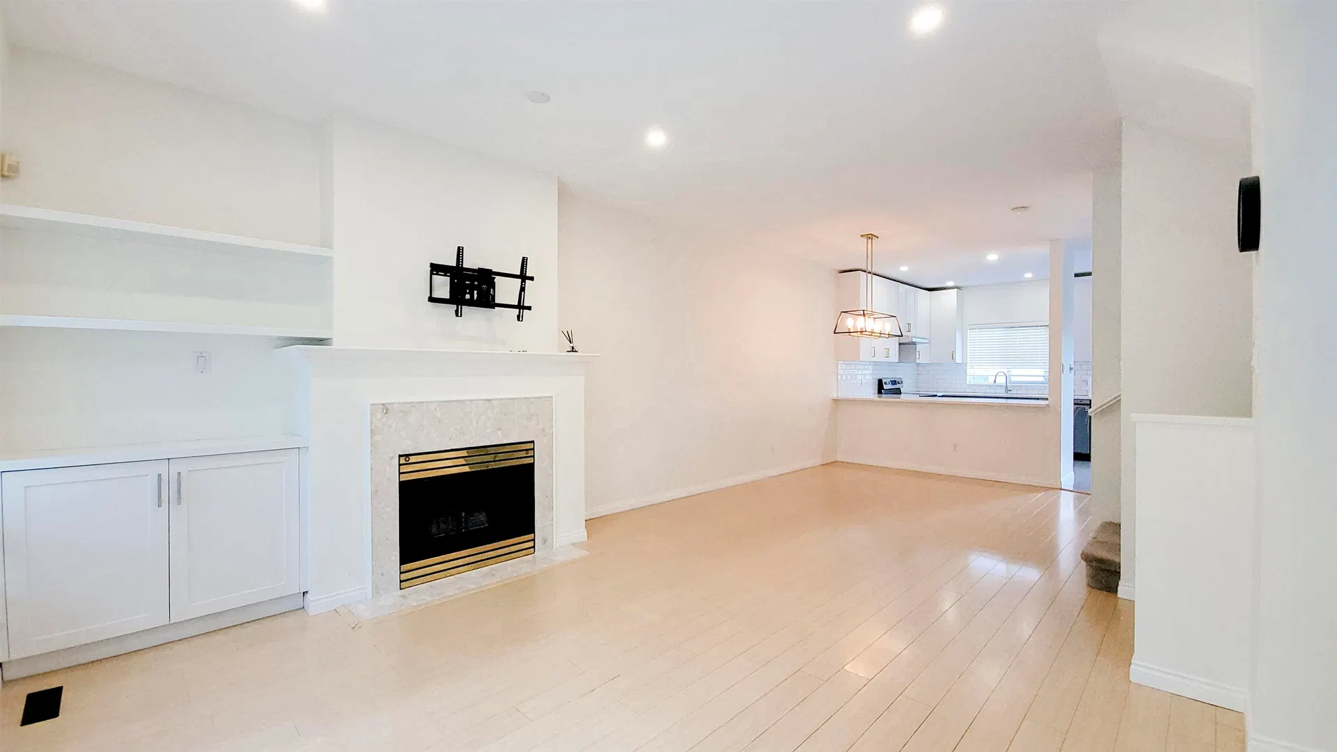 Photo 5 of 40 at #26 – 12871 Jack Bell Drive