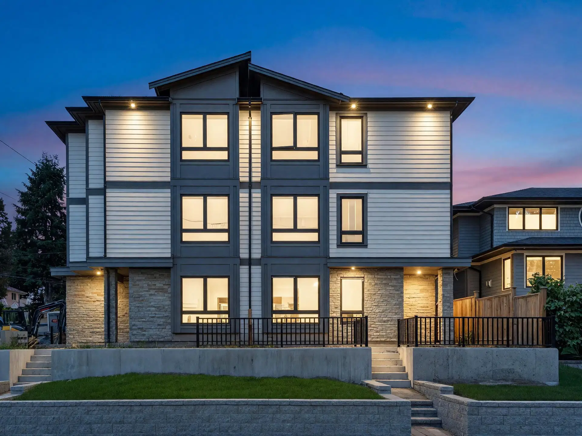 #2 – 5915 Keith Street