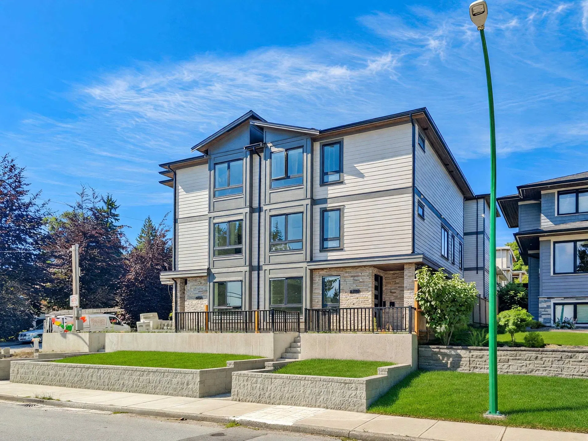 Photo 3 of 40 at #2 – 5915 Keith Street