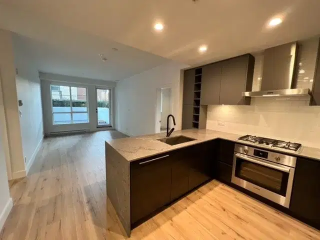 #223 – 3131 Murray Street
