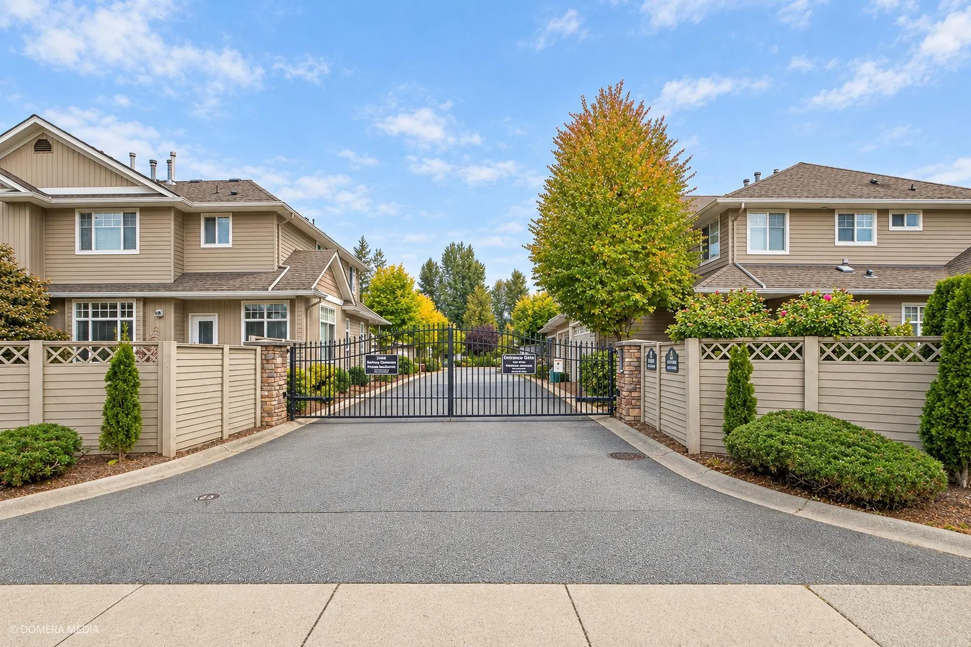 Photo 2 of 27 at #4 – 32849 Egglestone Avenue