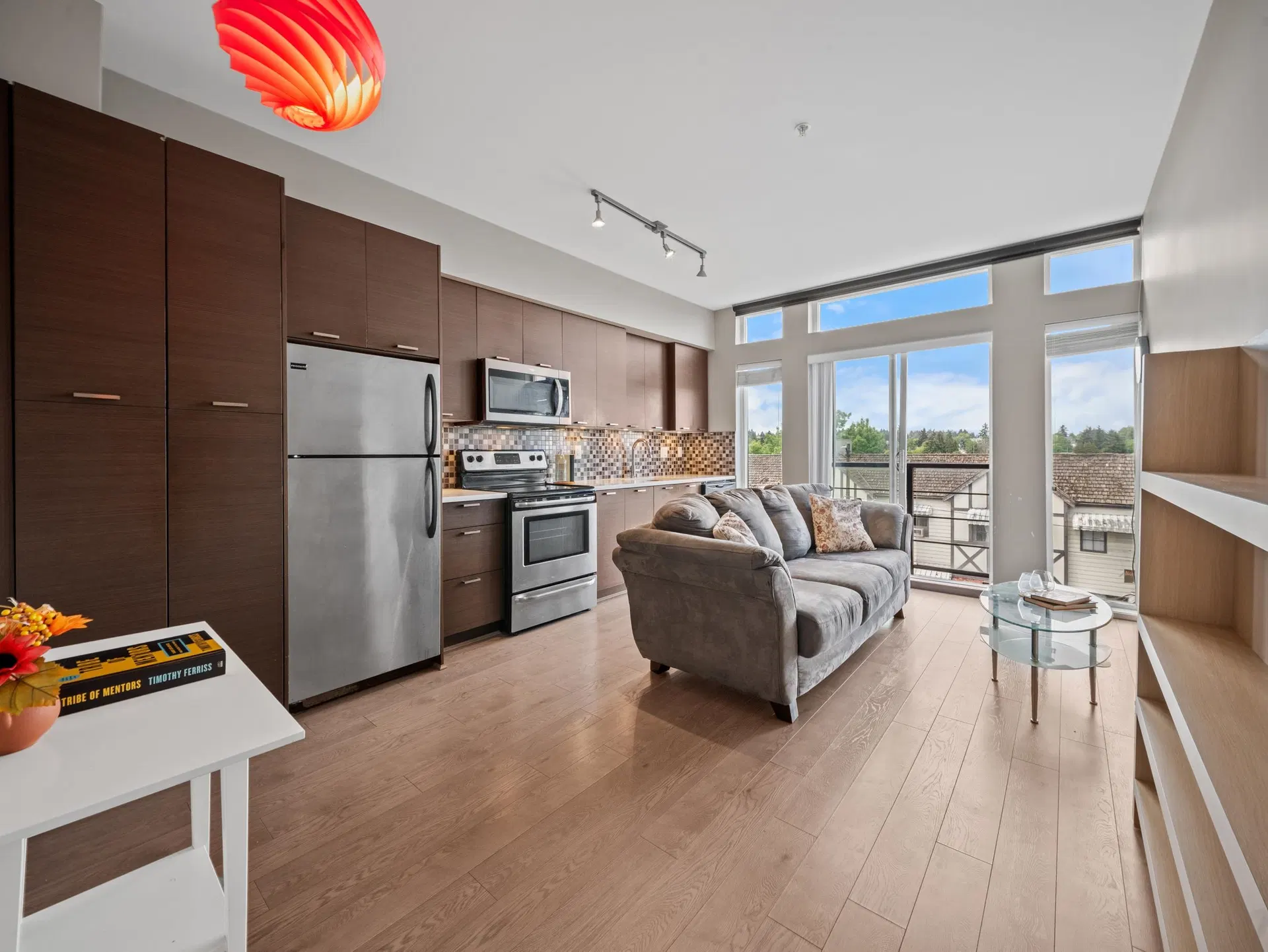 #301 – 4372 Fraser Street