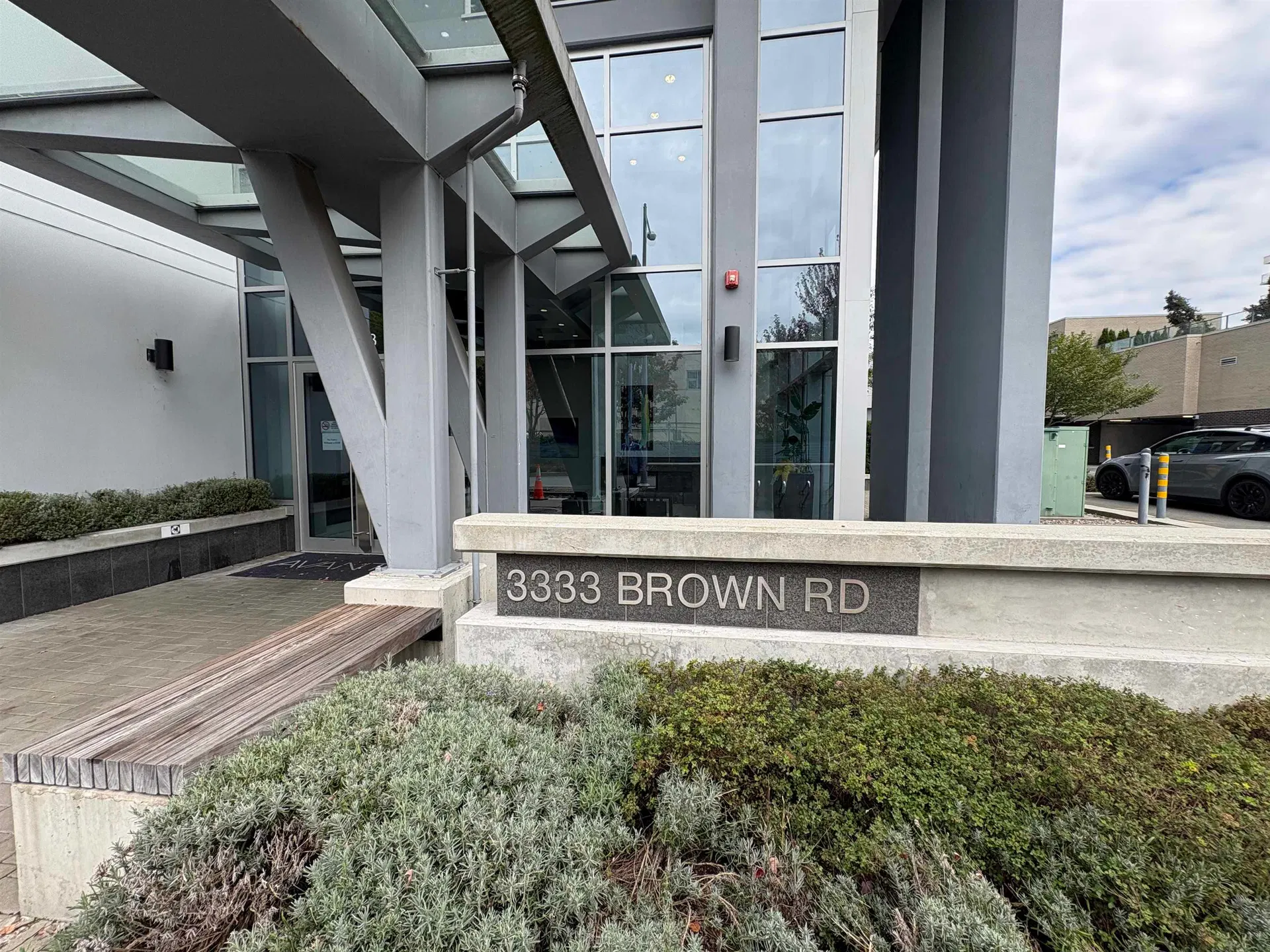 Photo 2 of 5 at #1802 – 3333 Brown Road