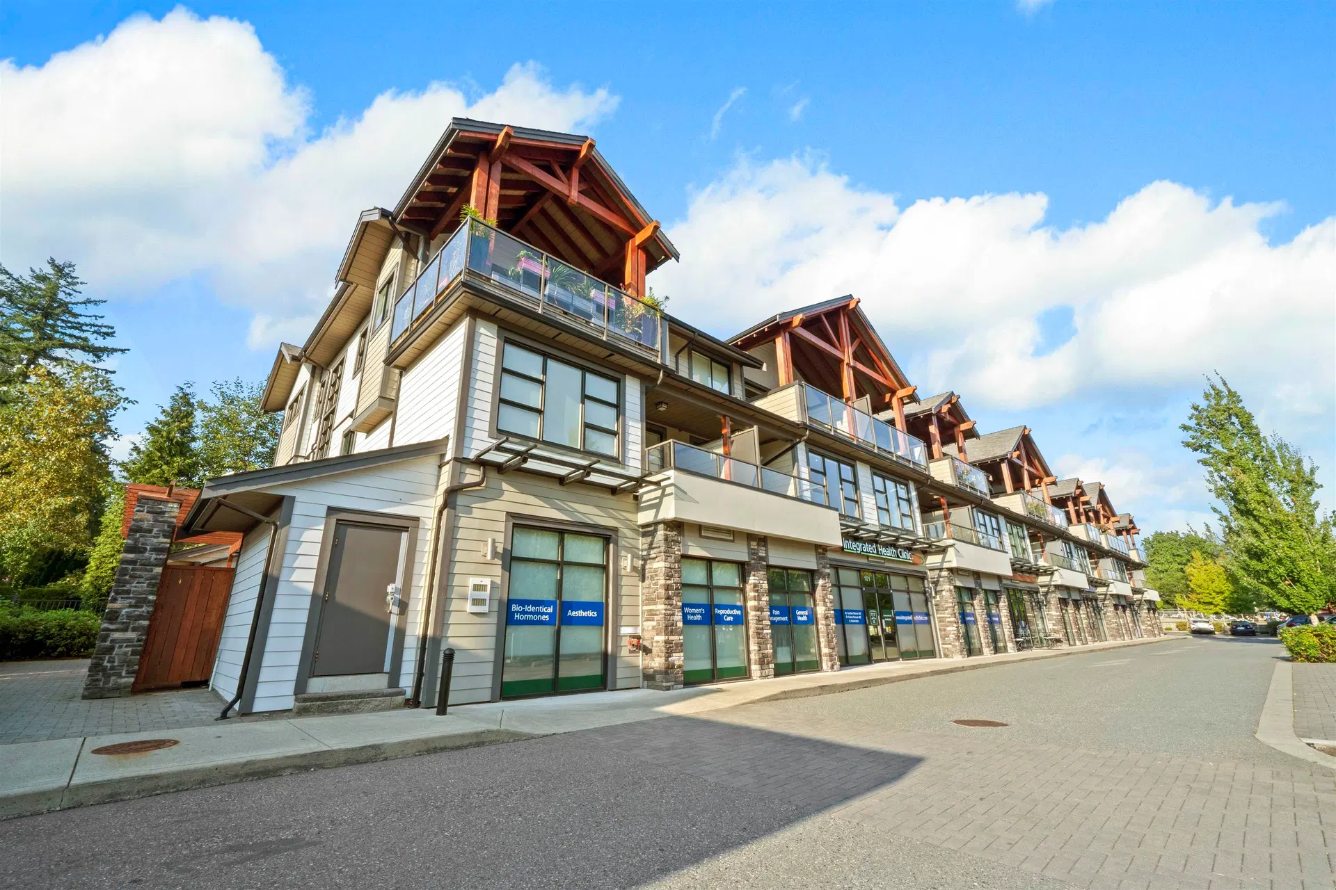 Photo 1 of 30 at #209 – 13585 16 Avenue
