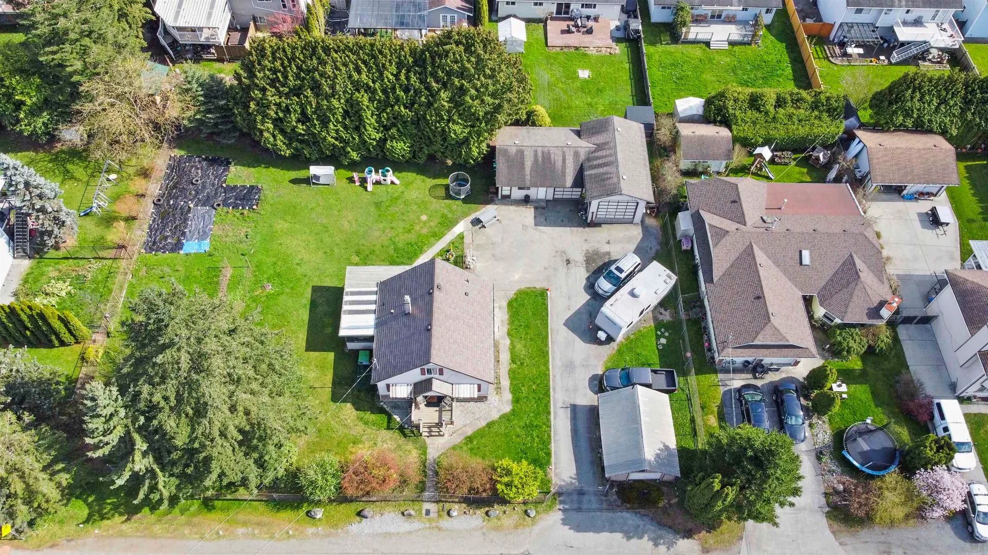 Photo 1 of 40 at 20138 Lorne Avenue