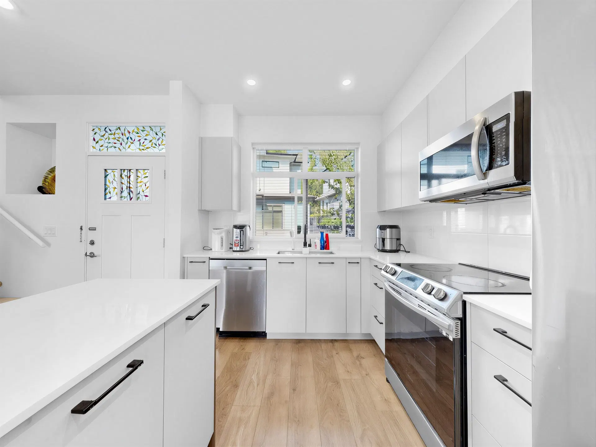 Photo 4 of 40 at #68 – 15255 Sitka Drive