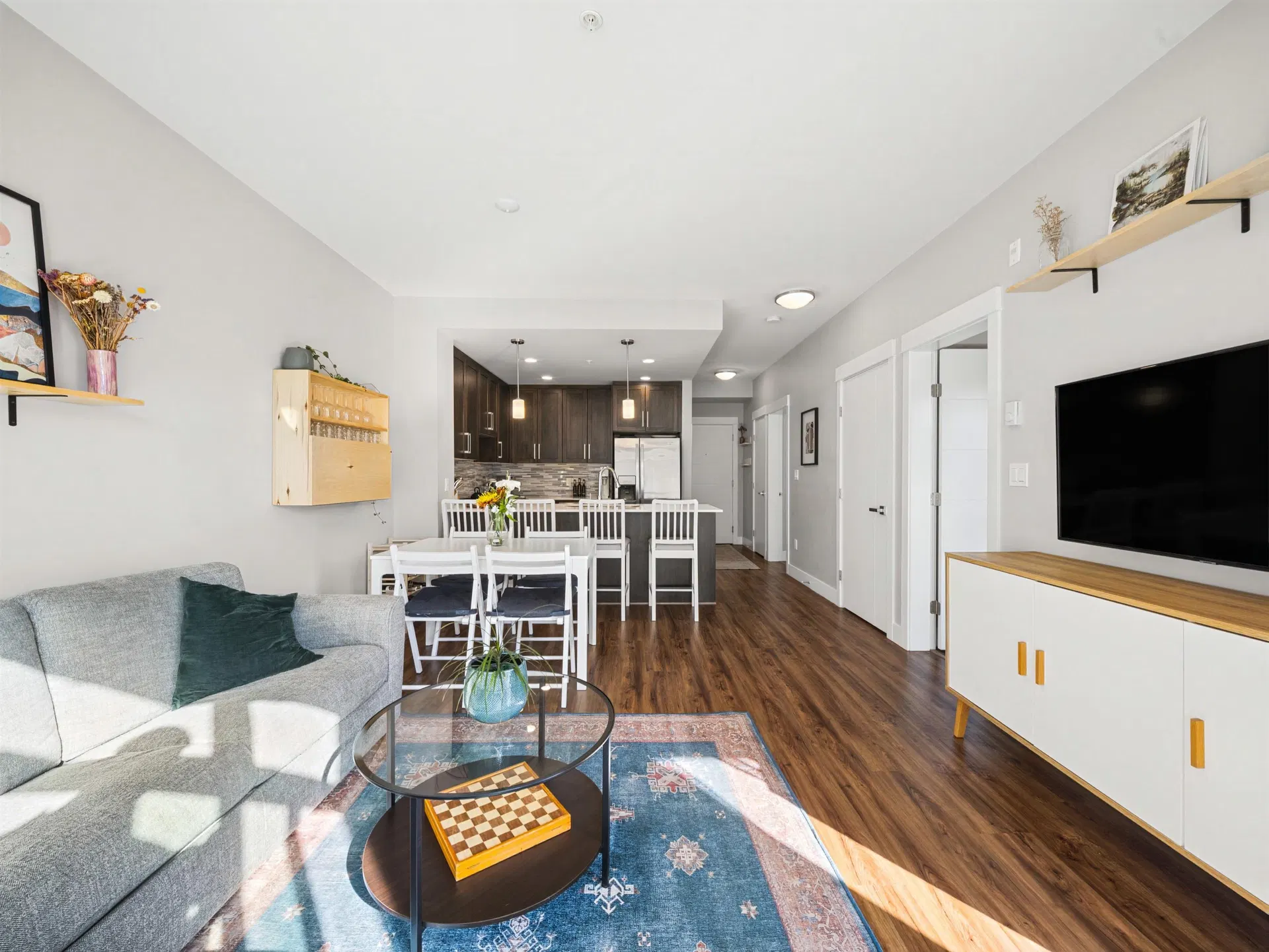 Photo 5 of 36 at #301 – 2465 Wilson Avenue