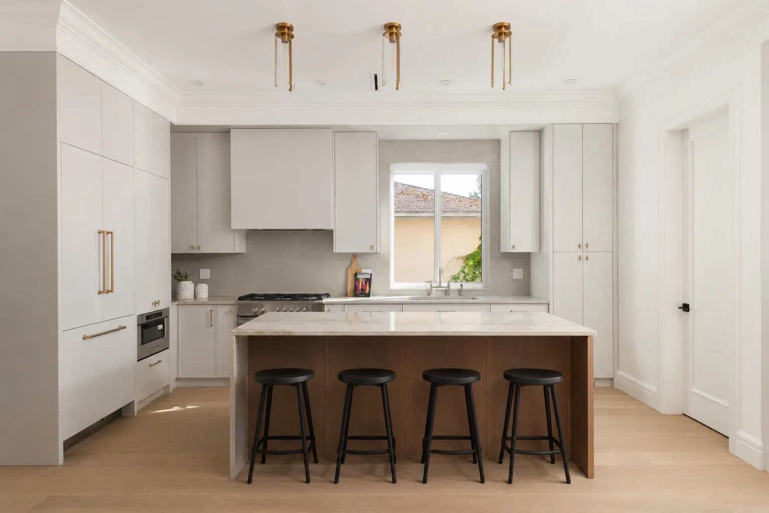 Photo 3 of 35 at #2 – 1735 Blaine Avenue