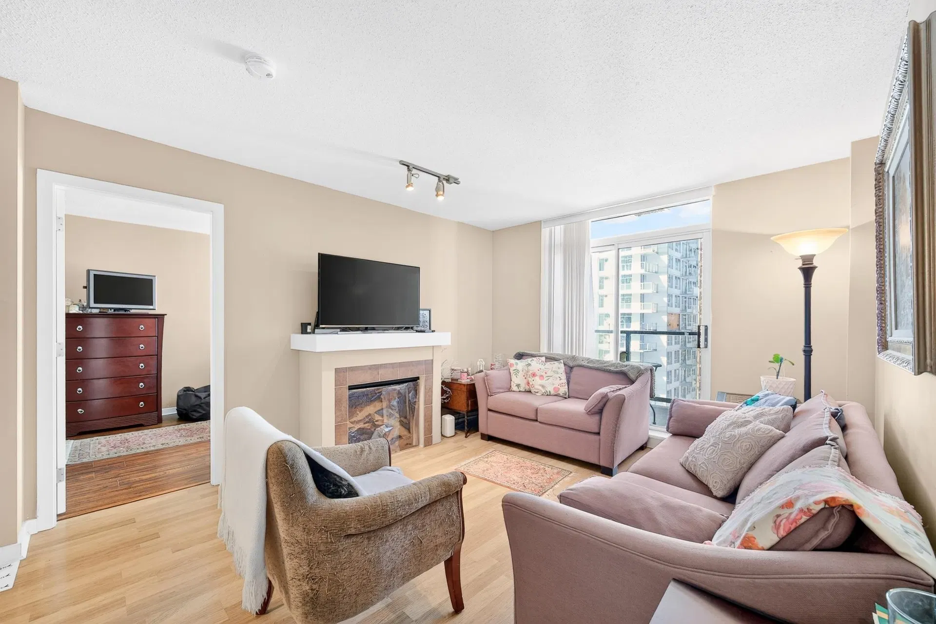 Photo 5 of 22 at #2301 – 1178 Heffley Crescent