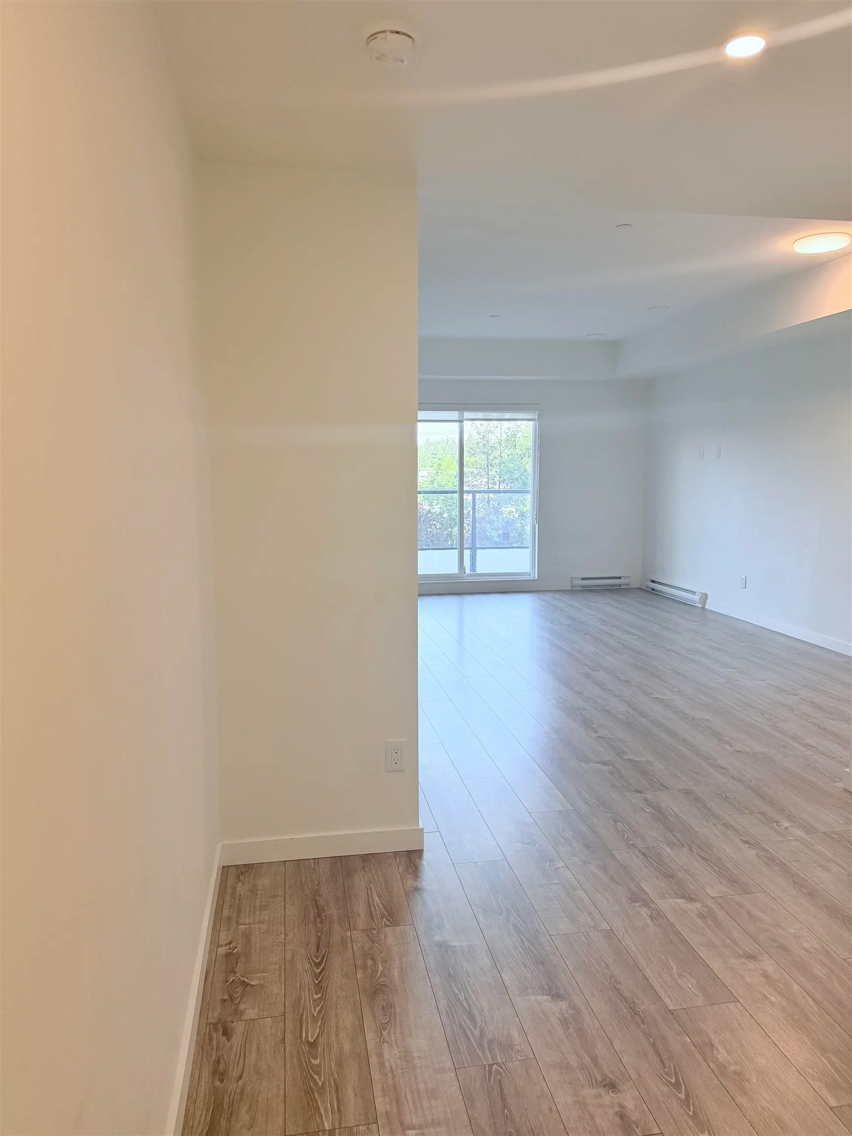 Photo 4 of 17 at E305 – 10829 140 St.
