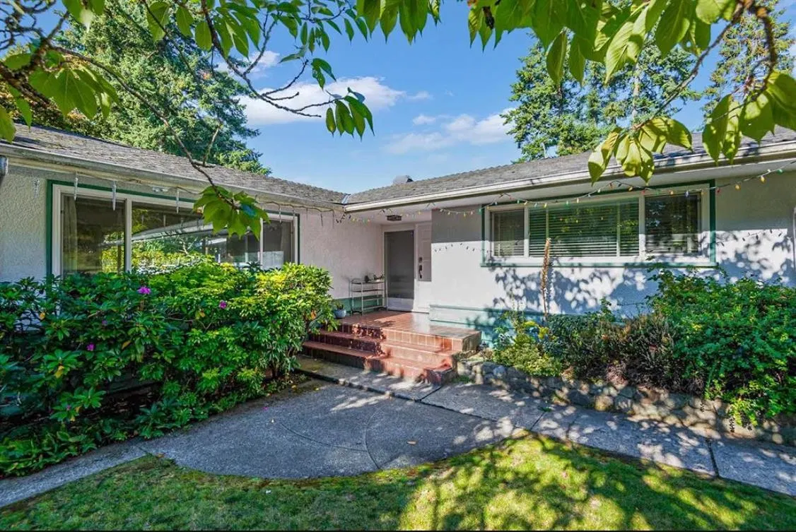 8295 Angus Drive