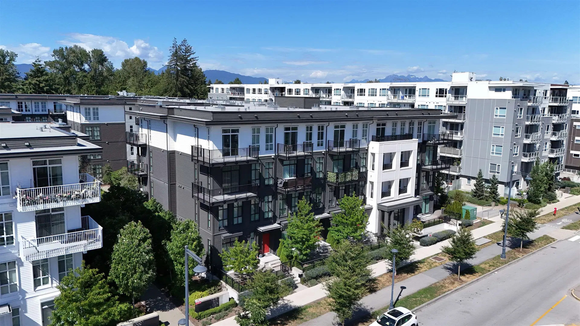 Photo 2 of 40 at #304 – 13963 105 Boulevard