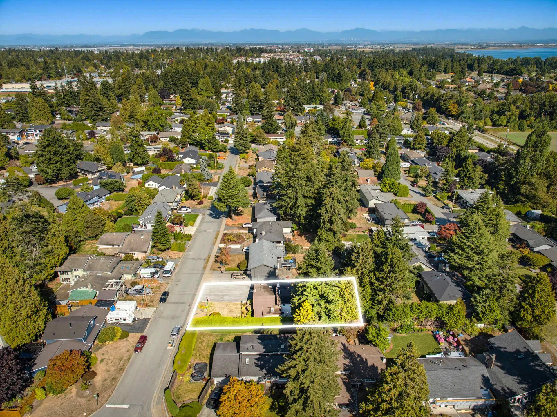 Photo 4 of 40 at 466 55 Street