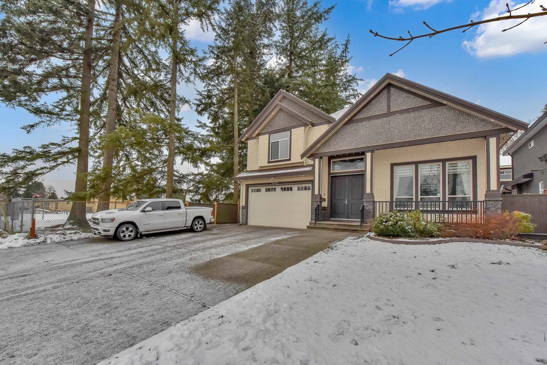 Photo 4 of 38 at 9405 126 Street