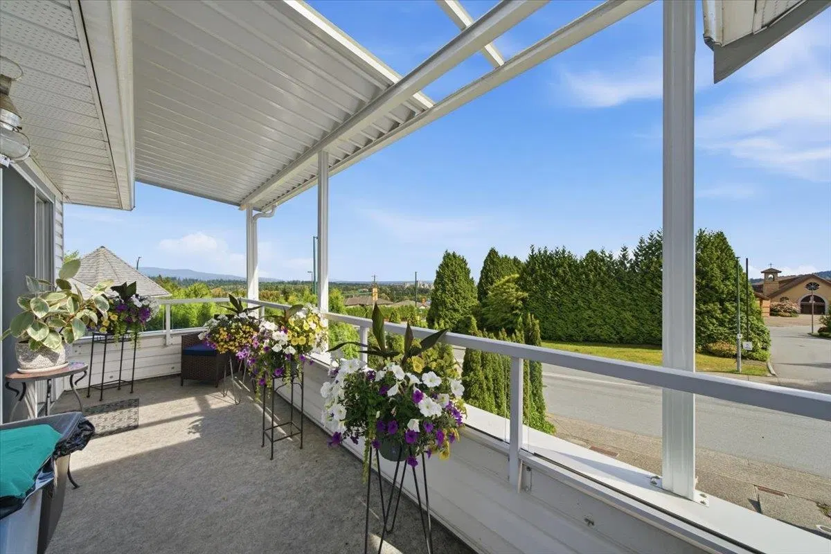 Photo 5 of 40 at 2893 Delahaye Drive