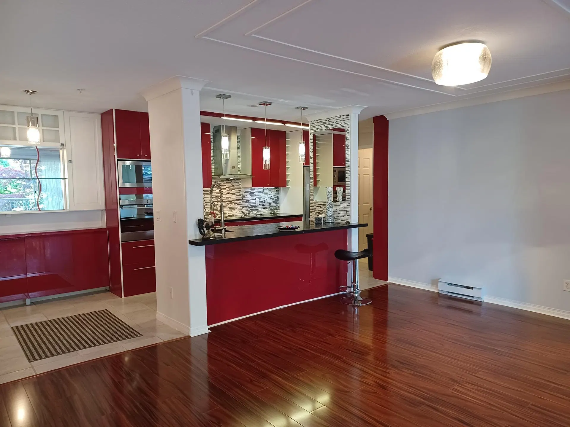 Photo 4 of 34 at #210 – 3176 Plateau Boulevard