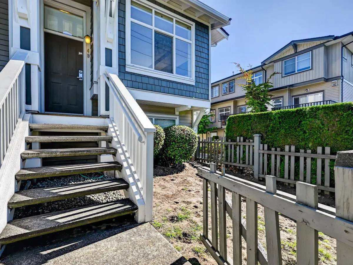 Photo 5 of 27 at #49 – 9333 Sills Avenue
