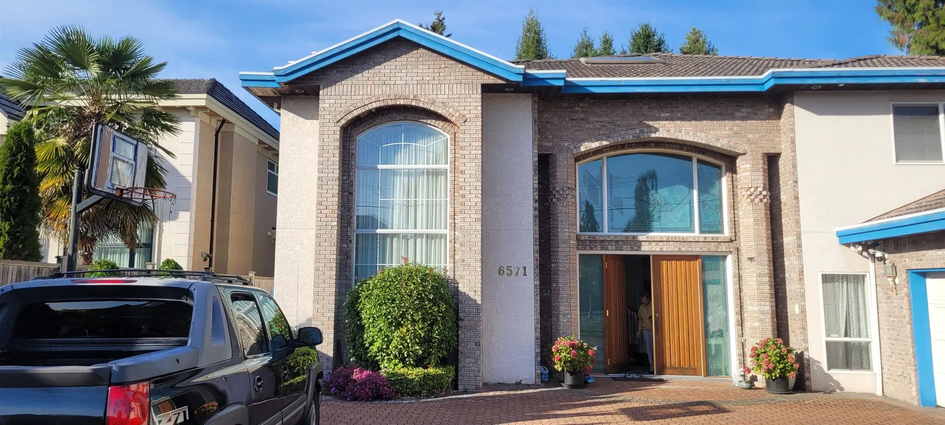 6571 Mang Road