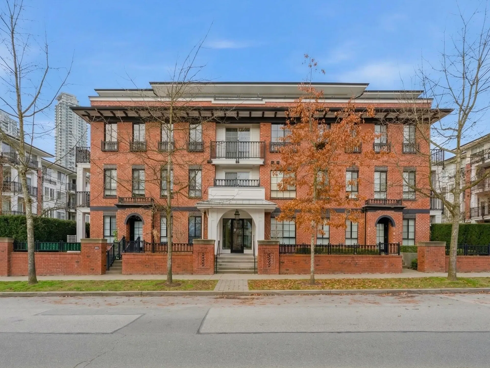 Photo 2 of 16 at #205 – 553 Foster Avenue
