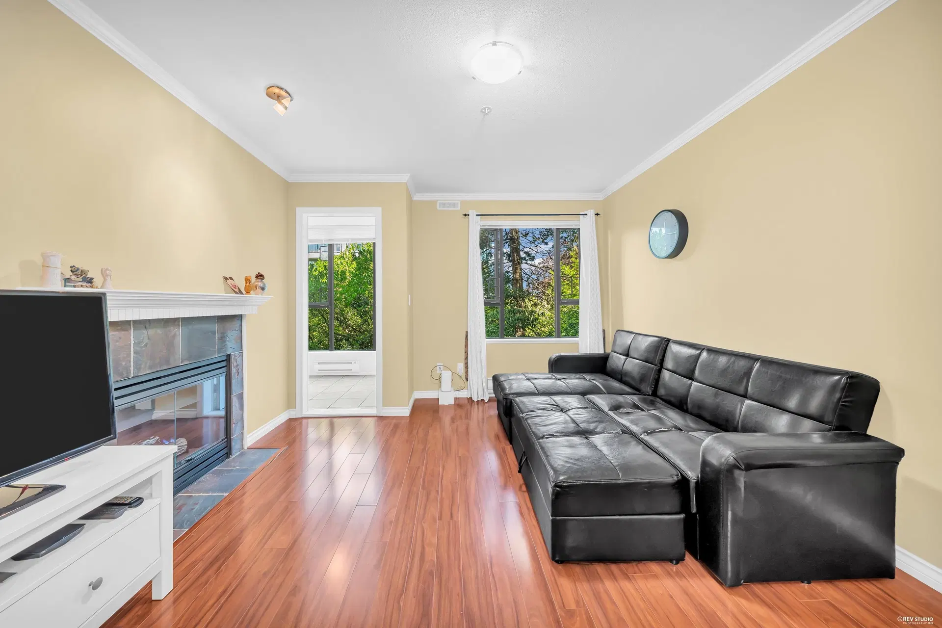 Photo 3 of 17 at #210 – 175 E 10th Street