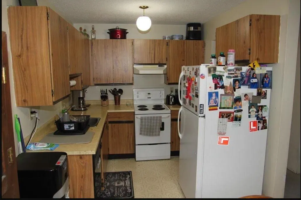Photo 2 of 6 at #316 – 45749 Spadina Street