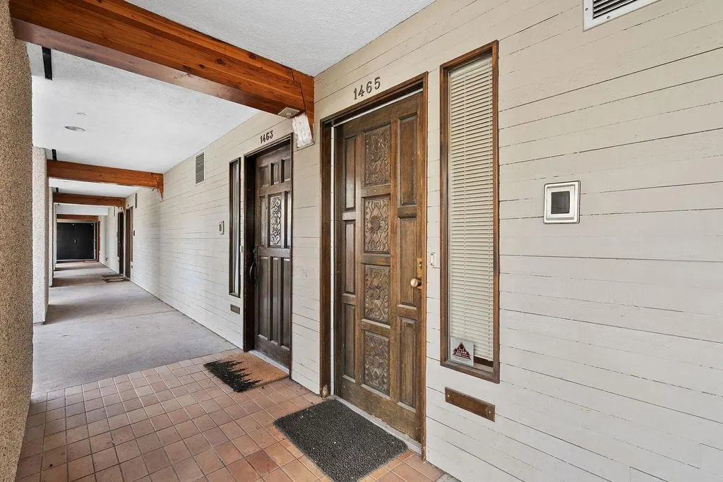 Photo 2 of 28 at 1465 Clyde Avenue