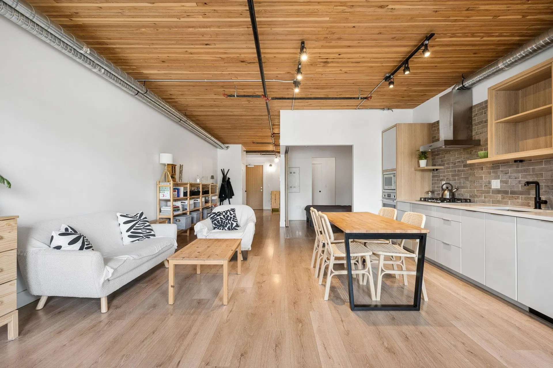 Photo 3 of 14 at #305 – 4223 Hastings Street