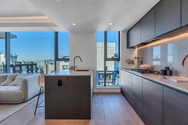 Photo 2 of 17 at #1202 – 1482 Robson Street