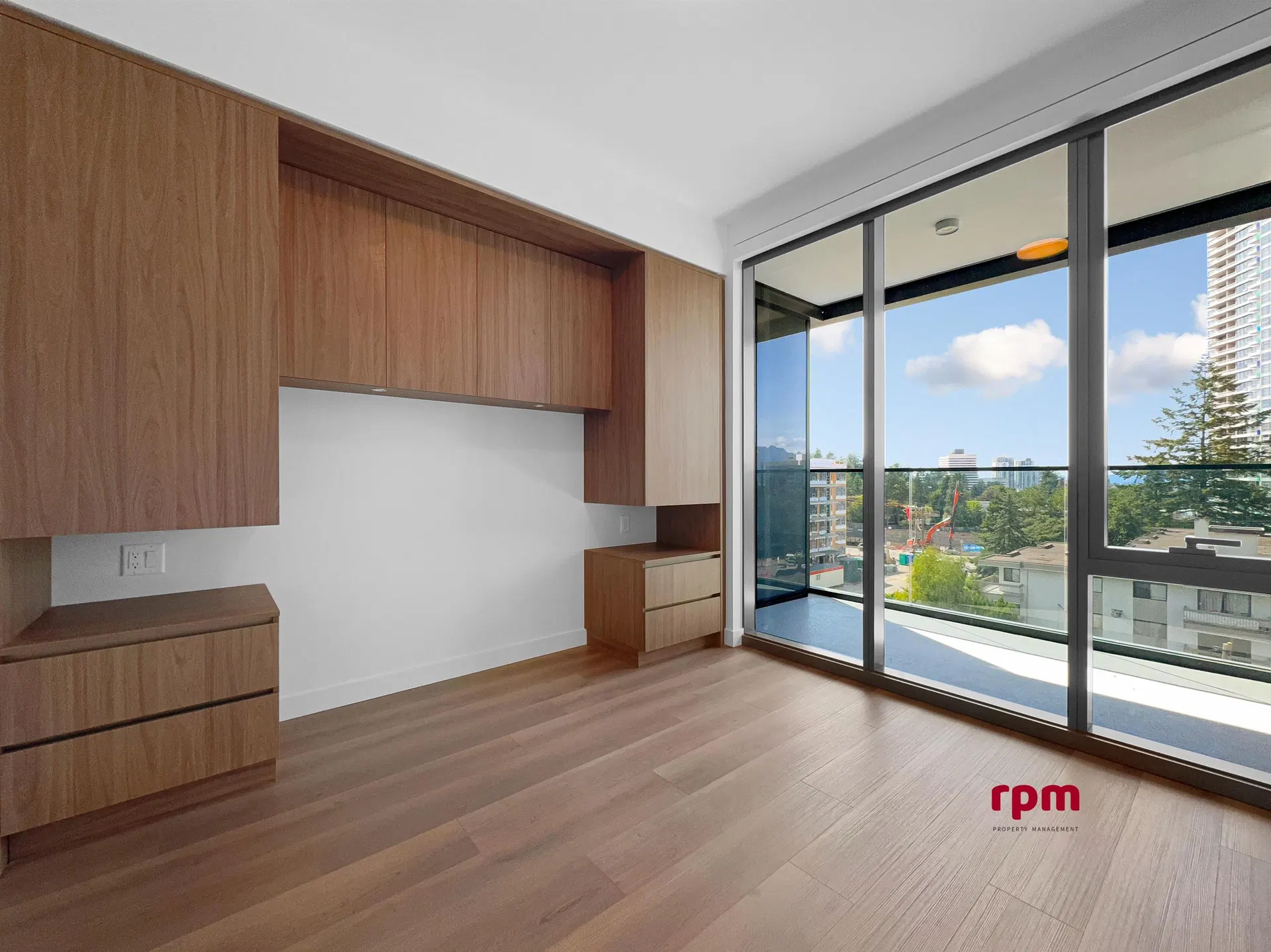 Photo 5 of 13 at #4xx – 5987 Wilson Avenue