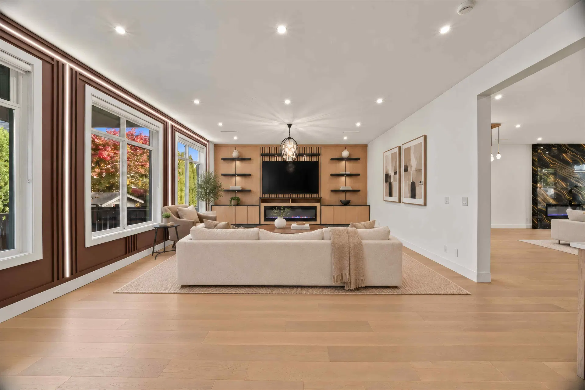 Photo 4 of 40 at 10284 167 Street