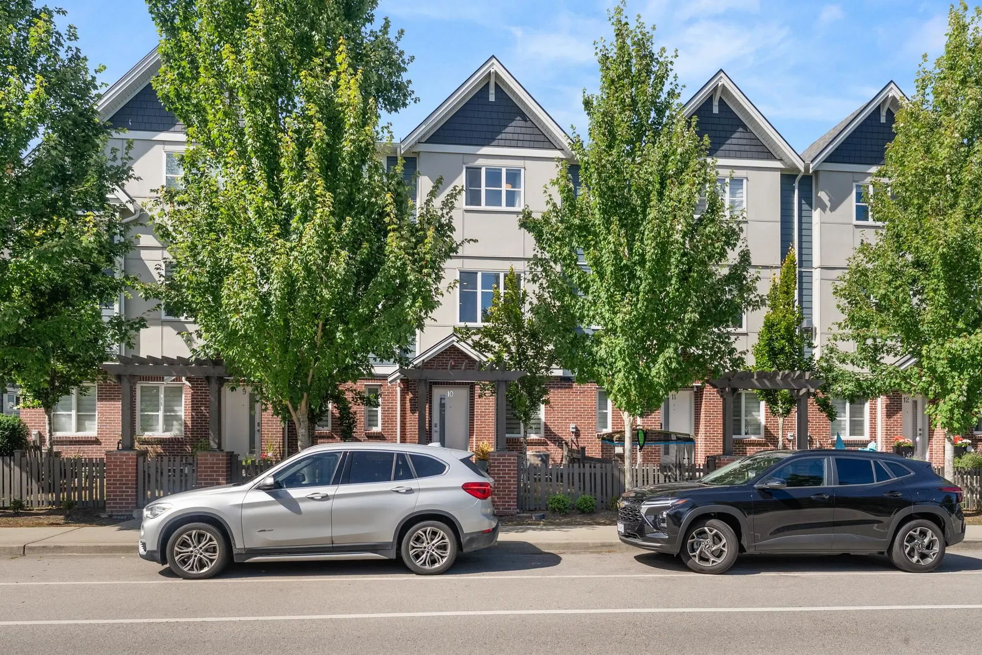 Photo 1 of 22 at #10 – 5377 8a Avenue