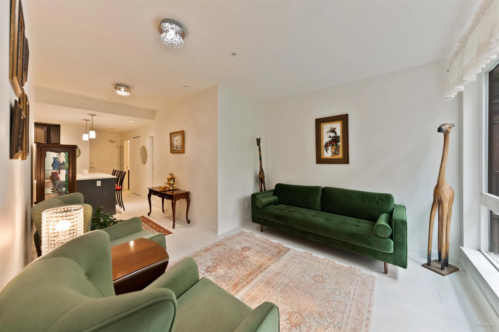 Photo 4 of 36 at #205 – 733 W 3rd Street
