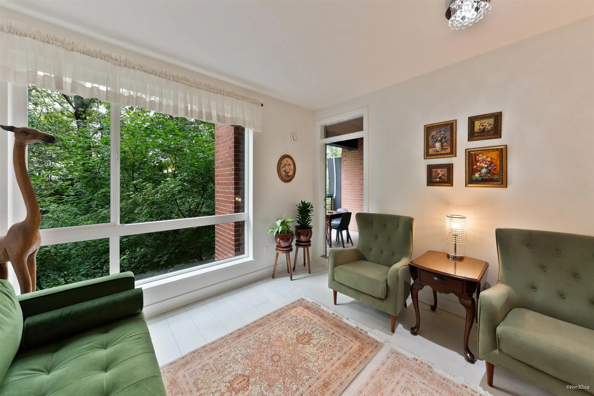 Photo 5 of 36 at #205 – 733 W 3rd Street