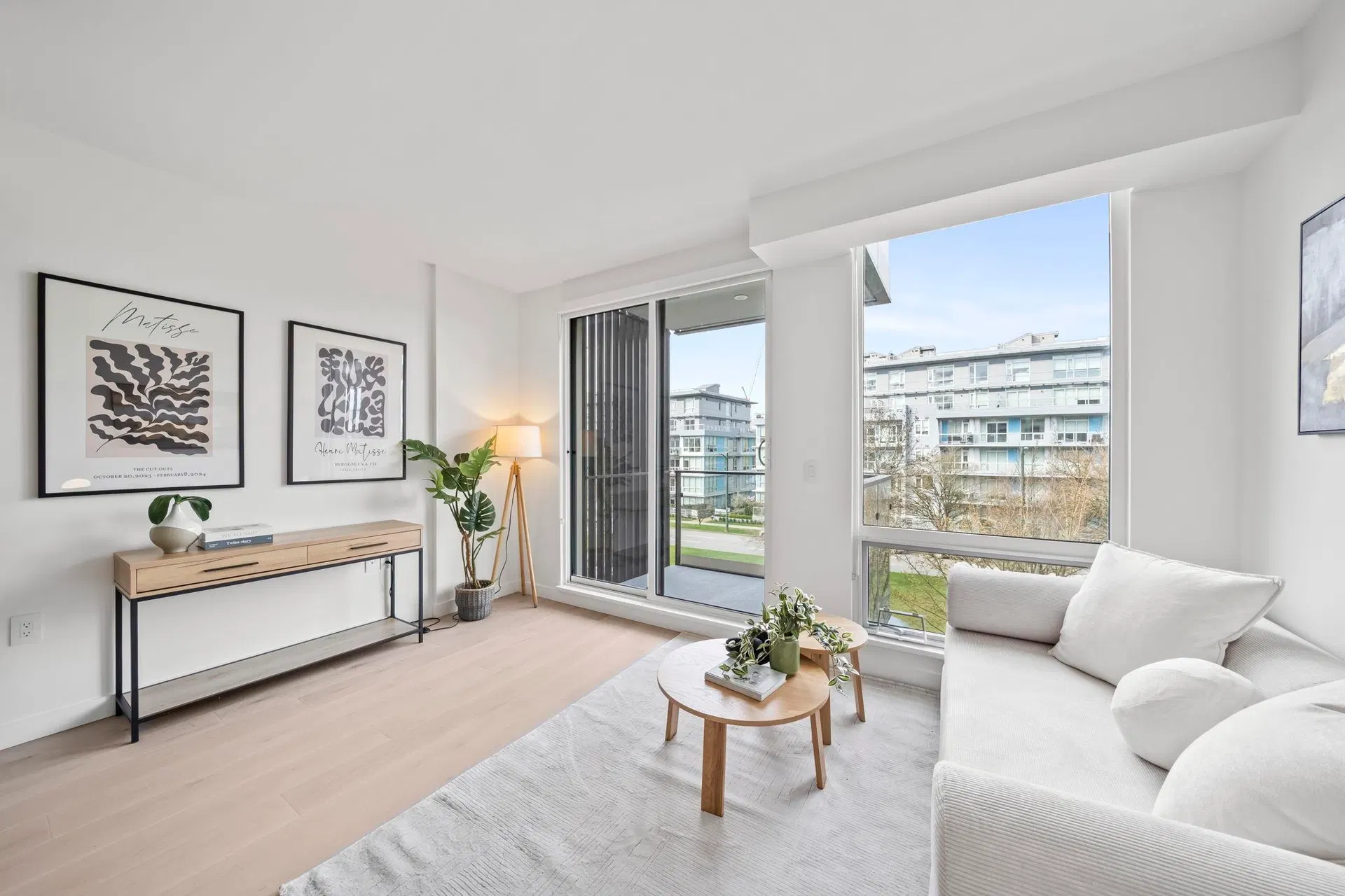 Photo 2 of 27 at #307 – 5212 Cambie Street