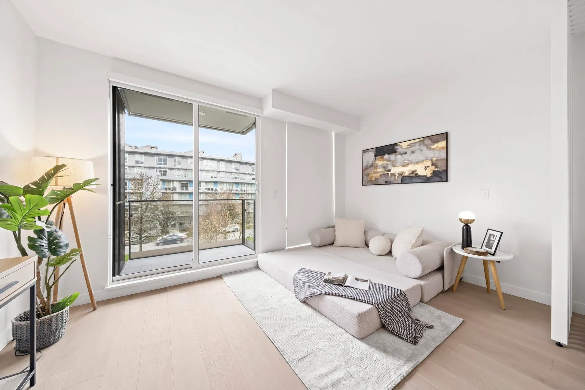 Photo 3 of 27 at #307 – 5212 Cambie Street