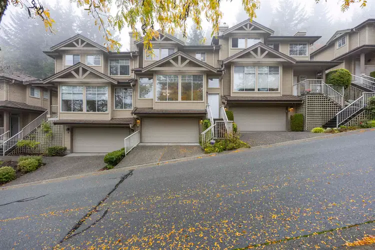 #5 – 2979 Panorama Drive