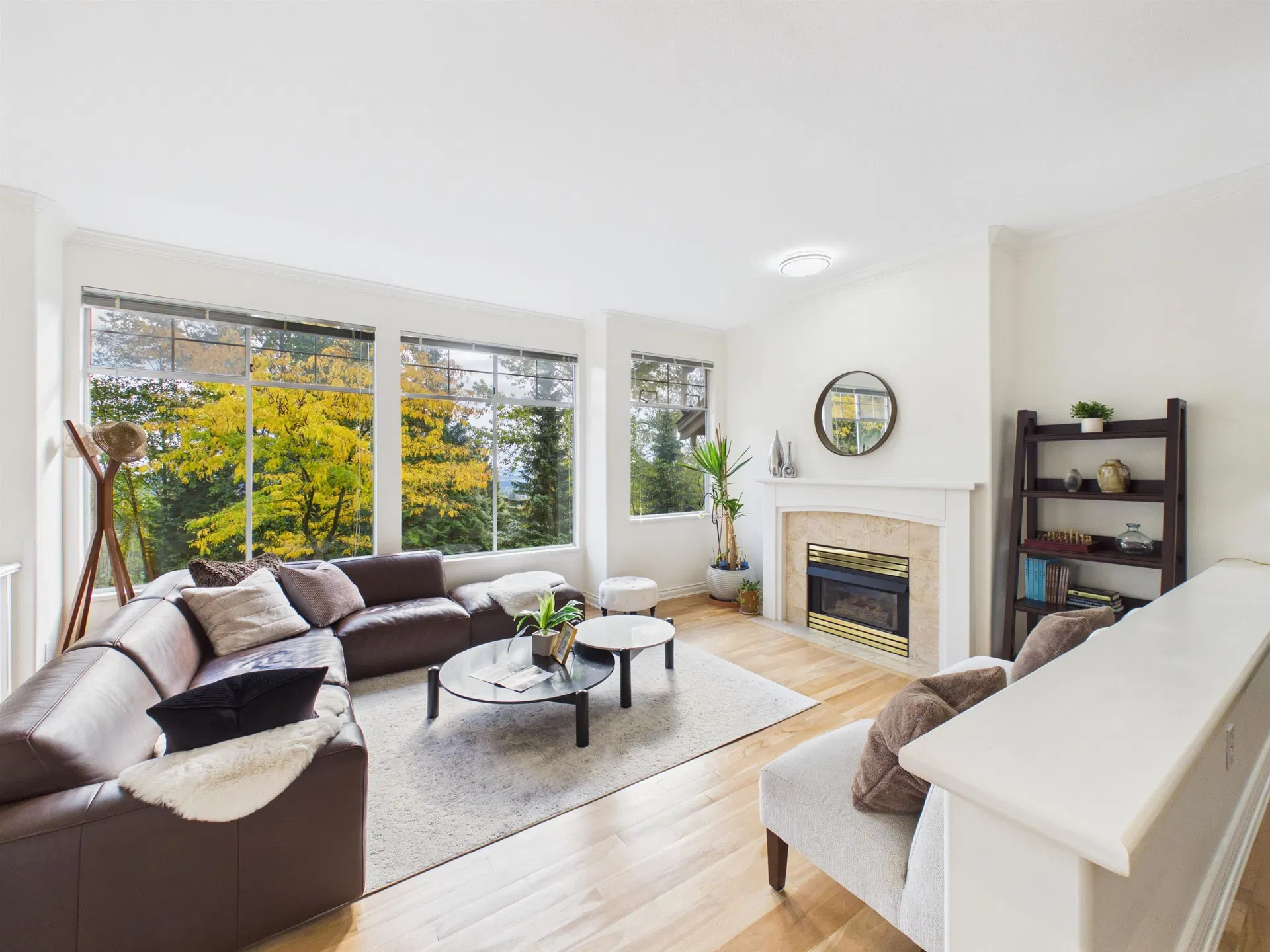 Photo 2 of 40 at #5 – 2979 Panorama Drive