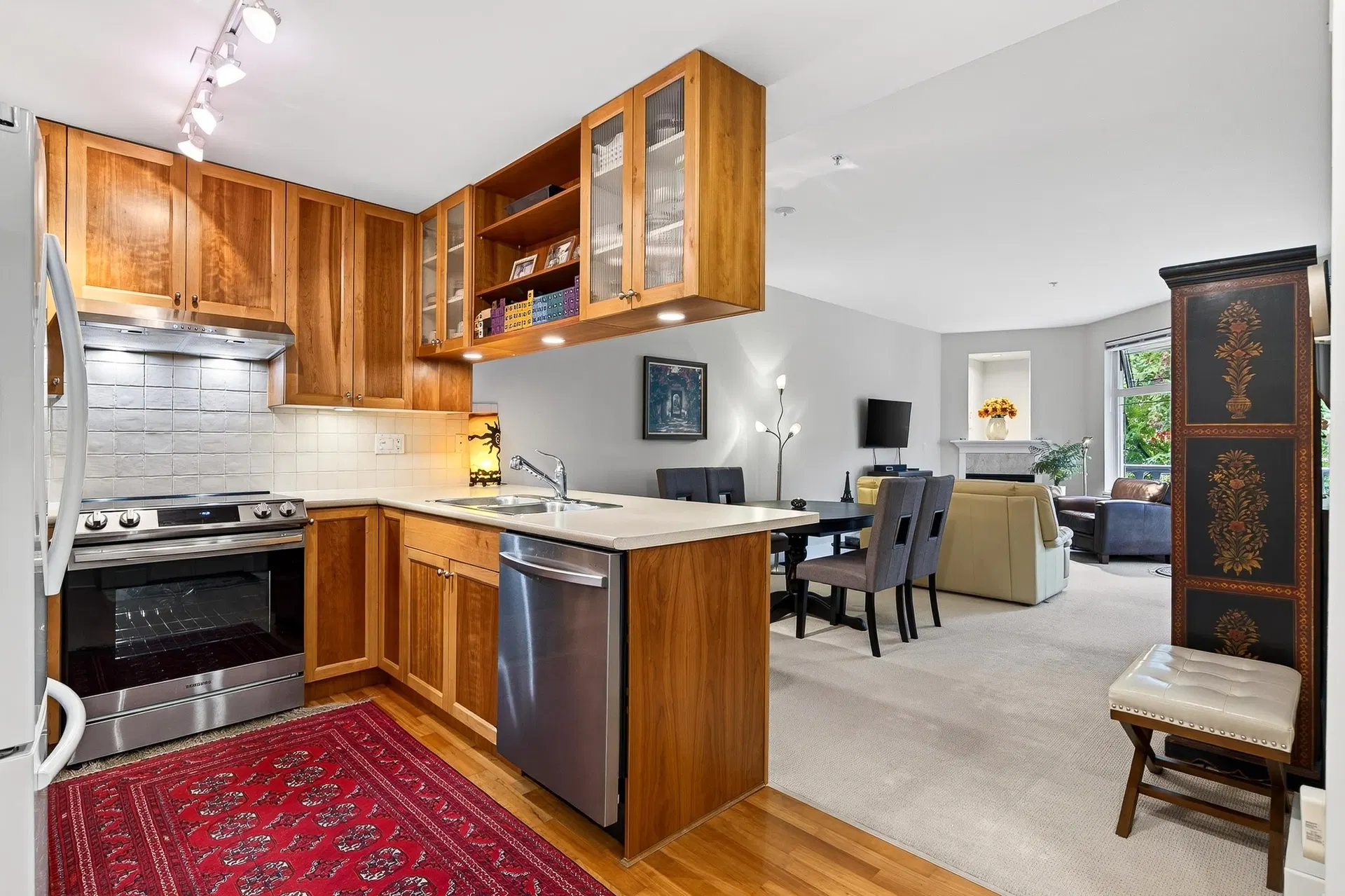 Photo 4 of 28 at #215 – 15392 16a Avenue
