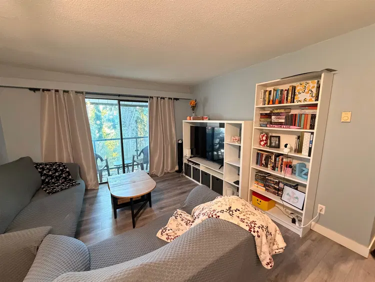 Photo 4 of 9 at #302 – 33598 George Ferguson Way