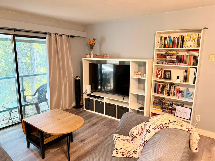 Photo 5 of 9 at #302 – 33598 George Ferguson Way