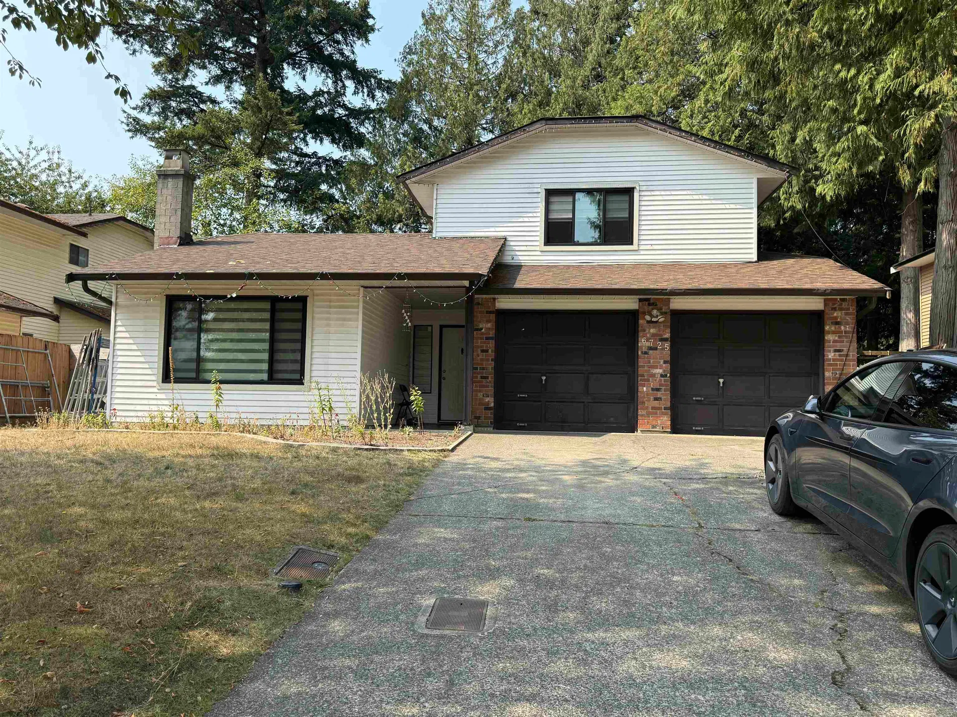 Photo 1 of 24 at 6725 129 Street