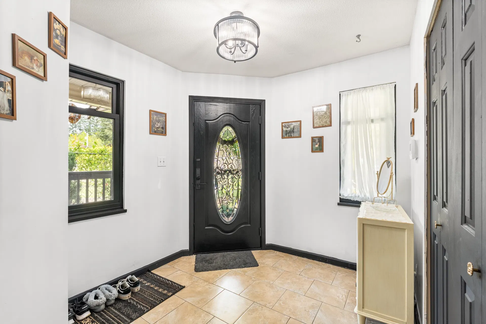 Photo 3 of 30 at 12019 206 Street