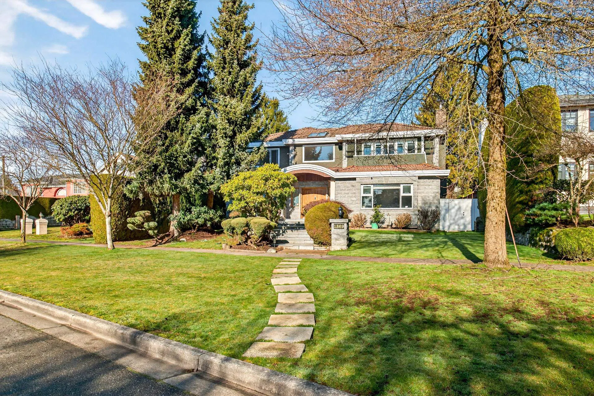 Photo 2 of 29 at 1369 W 55th Avenue