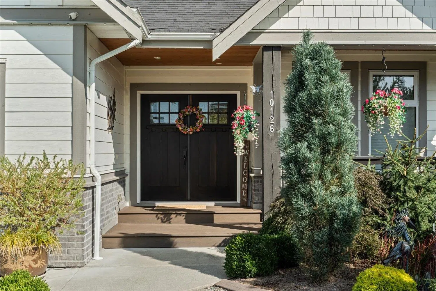 Photo 4 of 40 at 10126 Royalwood Boulevard